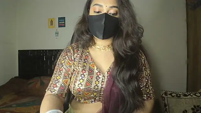 Most-Beautiful-Queen online show from March 22, 2026, 7:48 pm