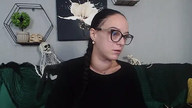 IzabelllNoir online show from October 16, 2025, 11:29 am