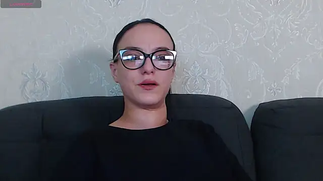 Snapshot of IzabelllNoir chatting on March 5, 2025, 12:44 pm IzabelllNoir online show from March 5, 2025, 12:44 pm