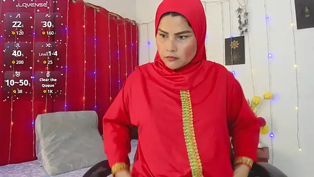 AishaAmin  online show from May 13, 2026, 12:12 pm