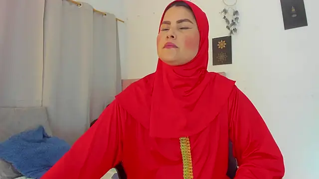 AishaAmin  online show from June 17, 2026, 12:15 pm