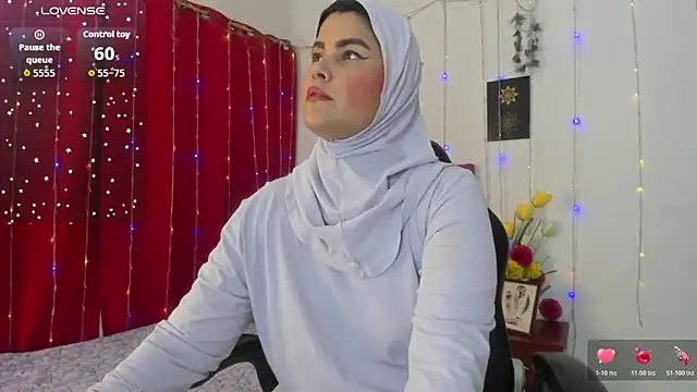 AishaAmin  online show from April 21, 2026, 12:12 pm