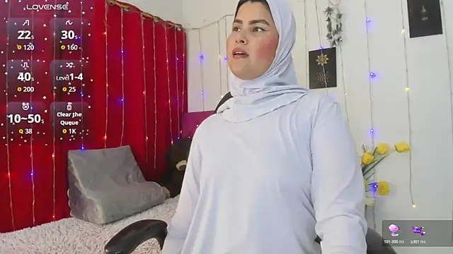 AishaAmin  online show from May 19, 2026, 12:12 pm
