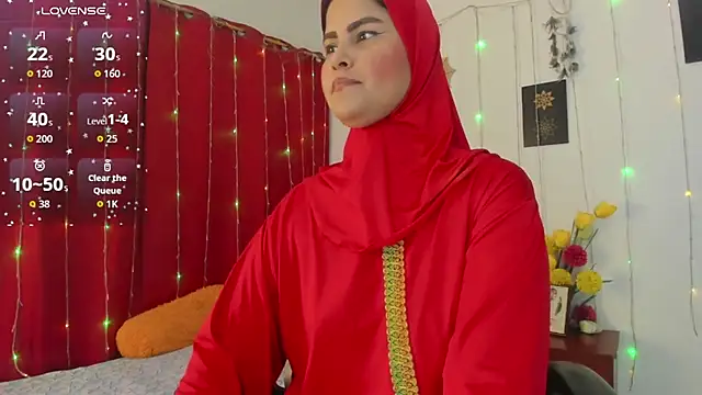 AishaAmin  online show from April 27, 2026, 12:14 pm