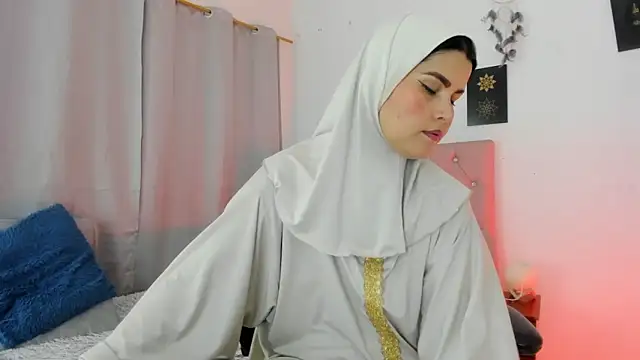 AishaAmin  online show from July 2, 2026, 12:22 pm