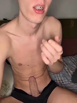 Snapshot of alexyourboy chatting on February 24, 2026, 10:54 pm alexyourboy online show from February 24, 2026, 10:54 pm