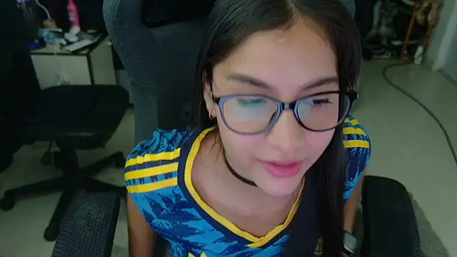 Snapshot of Lucy_Fer5 chatting on July 3, 2026, 3:07 pm Lucy Fer5 online show from July 3, 2026, 3:07 pm