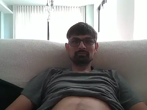 Snapshot of spence204011 chatting on January 2, 2025, 2:24 pm spence204011 online show from January 2, 2025, 2:24 pm