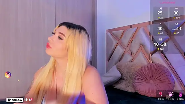 Snapshot of khloe__018 chatting on March 9, 2026, 10:08 am khloe 018 online show from March 9, 2026, 10:08 am