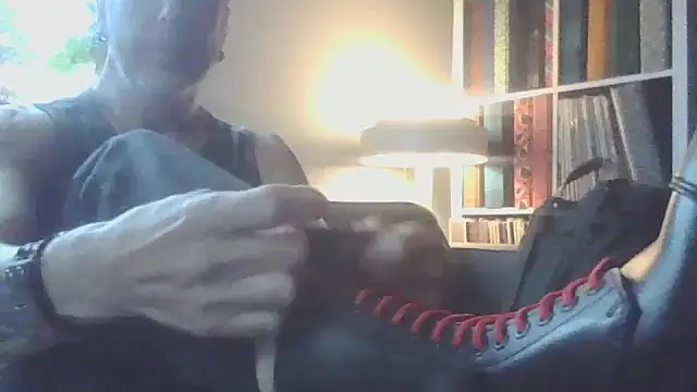 SHARPSkinhead online show from October 4, 2025, 2:51 pm