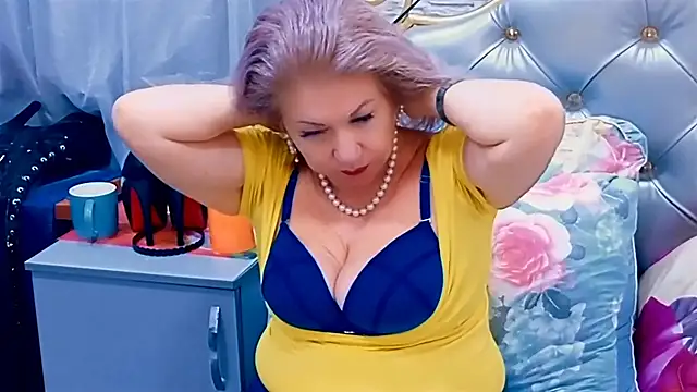 Hornystepmom29 online show from March 23, 2026, 3:50 am