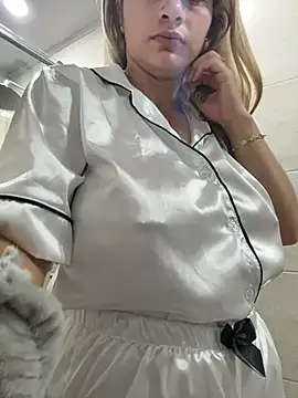 AtheneaRossi online show from March 20, 2026, 10:05 am