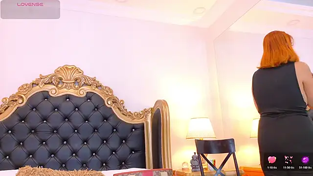 AdelinaVans online show from April 28, 2026, 11:47 am