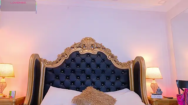 AdelinaVans online show from November 15, 2025, 11:03 am