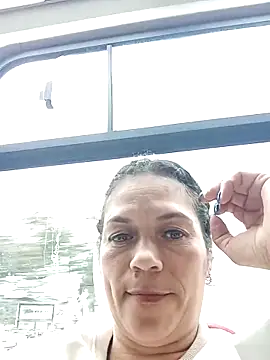 Snapshot of Aliciia_cute1 chatting on March 5, 2026, 10:16 pm Aliciia cute1 online show from March 5, 2026, 10:16 pm