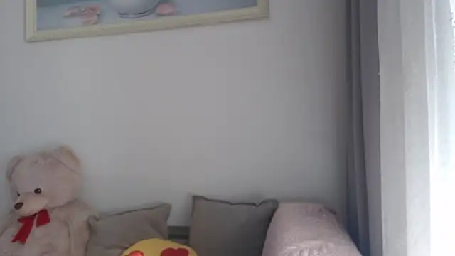  JustmeHere  online show from December 17, 2025, 10:53 am