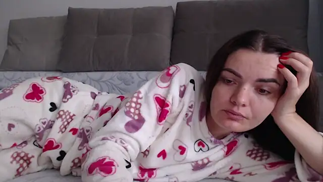  JustmeHere  online show from October 14, 2025, 8:15 am