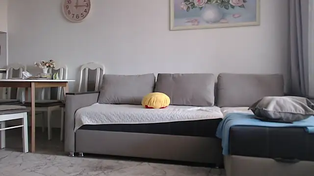 Snapshot of _JustmeHere_ chatting on March 4, 2026, 10:12 am JustmeHere online show from March 4, 2026, 10:12 am