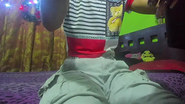 Snapshot of Brenda_Smith69 chatting on December 14, 2025, 7:52 pm Brenda Smith69 online show from December 14, 2025, 7:52 pm