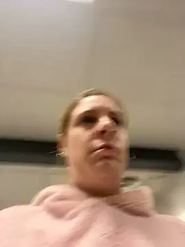 MsLG12301 online show from February 25, 2025, 2:04 pm