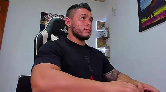 Marco diaz1 online show from March 10, 2025, 10:02 pm