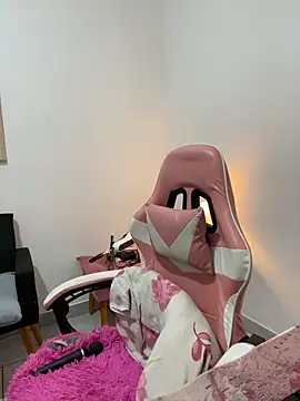 SweetPaige  online show from February 15, 2026, 9:58 pm