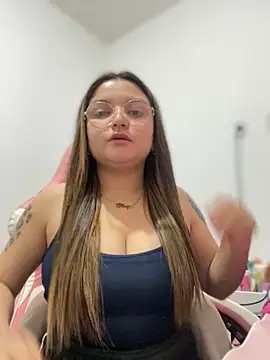 Snapshot of SweetPaige_ chatting on October 7, 2025, 2:51 pm SweetPaige online show from October 7, 2025, 2:51 pm