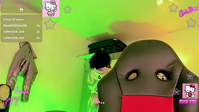 naomy  xx online show from March 25, 2026, 3:28 am