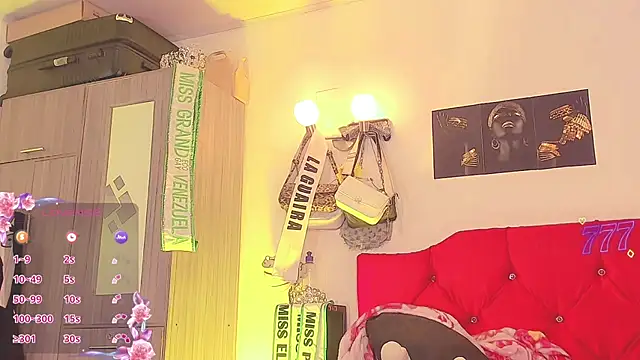 naomy  xx online show from July 25, 2026, 3:14 am