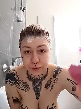 Snapshot of divine_eve chatting on March 20, 2026, 10:05 am divine eve online show from March 20, 2026, 10:05 am