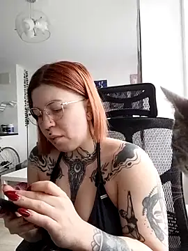 Snapshot of divine_eve chatting on March 26, 2026, 10:13 am divine eve online show from March 26, 2026, 10:13 am