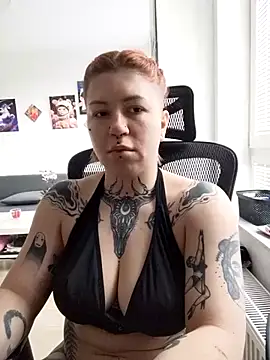 Snapshot of divine_eve chatting on March 19, 2026, 10:15 am divine eve online show from March 19, 2026, 10:15 am