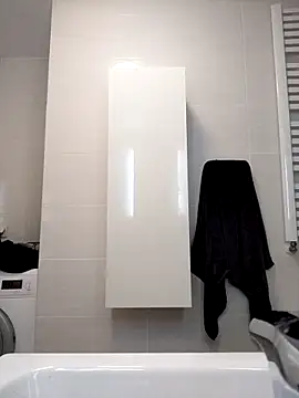 divine eve online show from October 28, 2025, 9:41 am