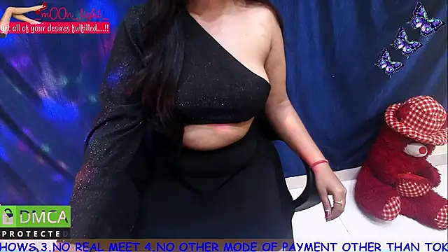 Snapshot of _mOOn_light_ chatting on March 8, 2025, 4:56 am mOOn light online show from March 8, 2025, 4:56 am