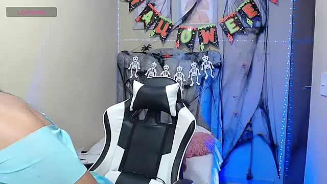 Snapshot of lindsay_sweet2 chatting on October 27, 2025, 5:08 am lindsay sweet2 online show from October 27, 2025, 5:08 am