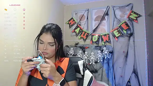 Snapshot of lindsay_sweet2 chatting on October 26, 2025, 5:52 am lindsay sweet2 online show from October 26, 2025, 5:52 am