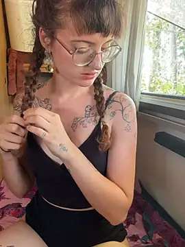  foxygirl  online show from July 12, 2026, 9:32 am