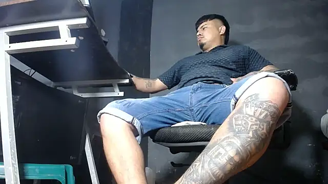 DickMasterfindom online show from October 9, 2025, 2:56 am