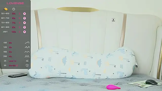  YouY  online show from October 10, 2025, 9:15 pm