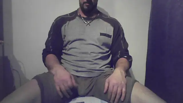 Snapshot of fl3xxx1 chatting on February 25, 2025, 5:19 pm fl3xxx1 online show from February 25, 2025, 5:19 pm