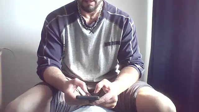 Snapshot of fl3xxx1 chatting on February 25, 2025, 8:36 am fl3xxx1 online show from February 25, 2025, 8:36 am