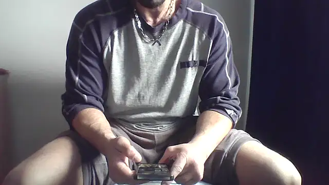 Snapshot of fl3xxx1 chatting on March 18, 2025, 9:01 am fl3xxx1 online show from March 18, 2025, 9:01 am