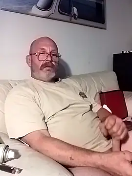 iambradz online show from February 18, 2025, 5:31 pm