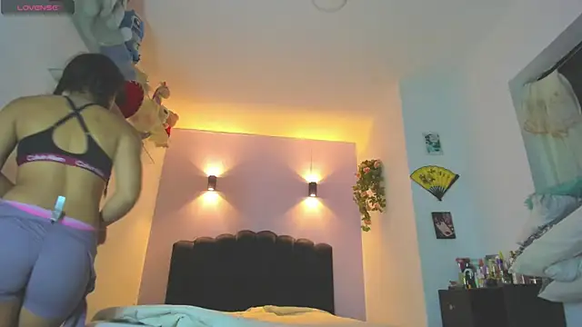 Snapshot of Sofia_Clauss_ chatting on June 19, 2026, 4:51 am Sofia Clauss online show from June 19, 2026, 4:51 am