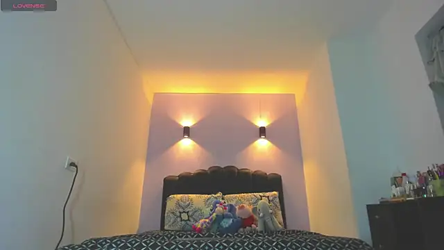 Sofia Clauss  online show from April 16, 2026, 4:46 am