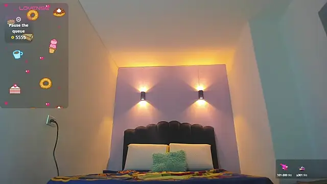 Snapshot of Sofia_Clauss_ chatting on September 15, 2025, 3:51 am Sofia Clauss online show from September 15, 2025, 3:51 am