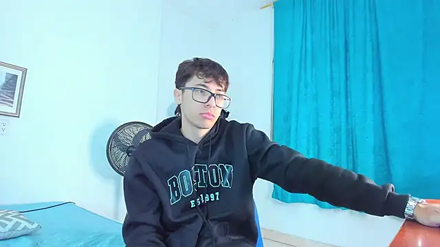 Snapshot of AlessandroDybala chatting on February 8, 2026, 12:03 pm AlessandroDybala online show from February 8, 2026, 12:03 pm