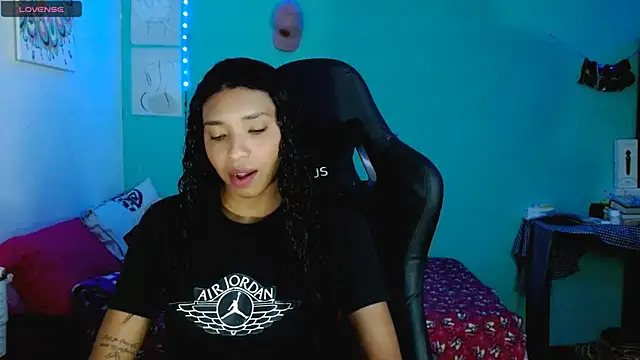 sensitive brunette online show from March 6, 2026, 11:44 pm