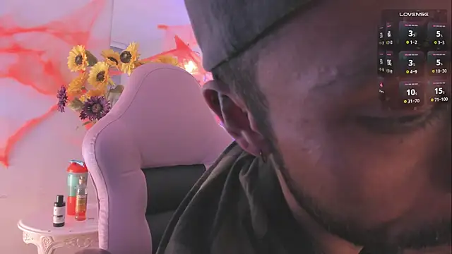 Tom cooper  online show from October 11, 2025, 12:28 pm