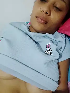 zandra kiman online show from November 18, 2025, 4:16 am